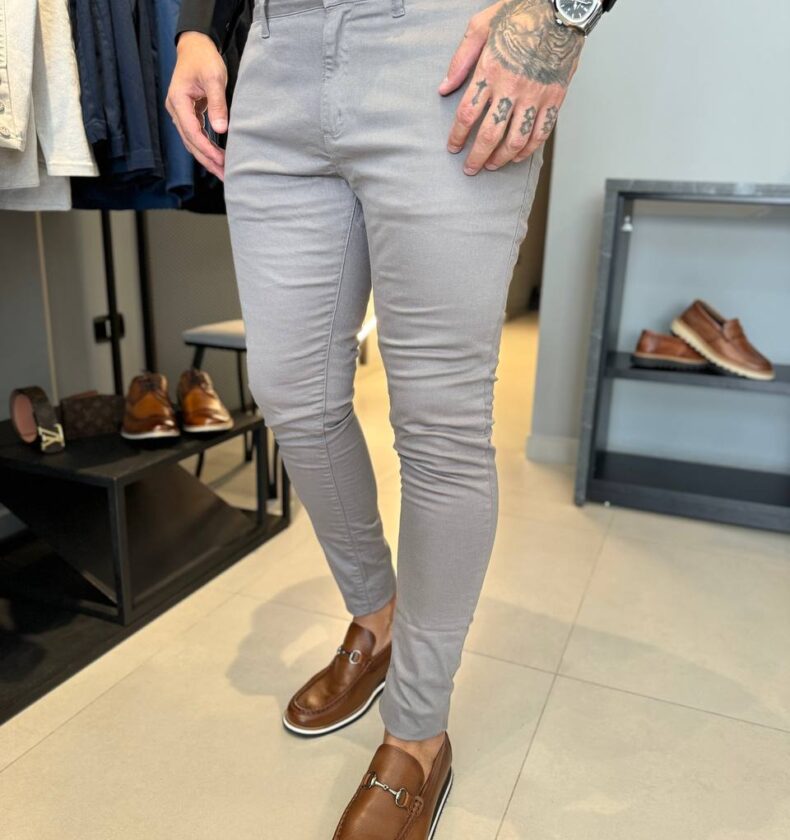 Garbin Group Store - Calça Alfaiataria S.Skinny Acetin. Zip-Off cinza G
