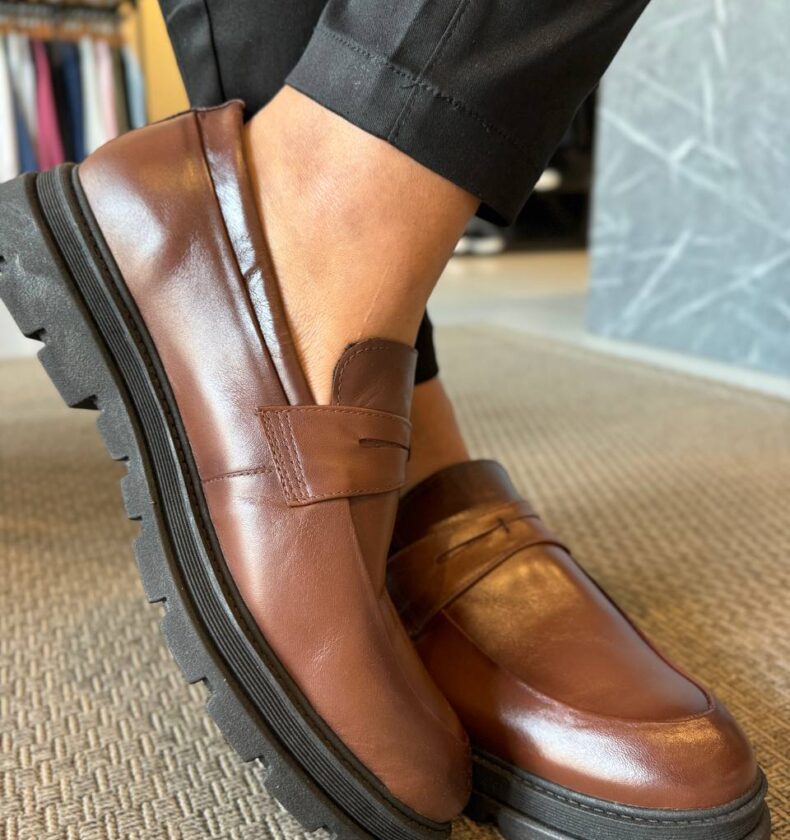Garbin Group Store - Sap.Loafer Sola London Trato. Couro Garbin -Pinhão