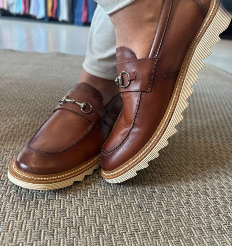 Garbin Group Store - Sapato Loafer Tratorado Couro Garbin - Havana