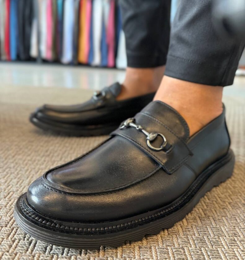 Garbin Group Store - Sapato Loafer Tratorado Couro Garbin - Preto