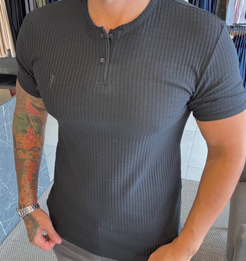 Garbin Group Store - Camiseta Com Botão - Zip-Off - Preta