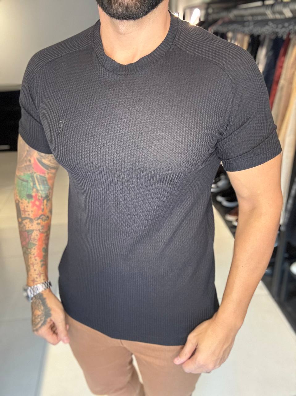Garbin Group Store - Camiseta Texturizada - Zip-Off - Preta