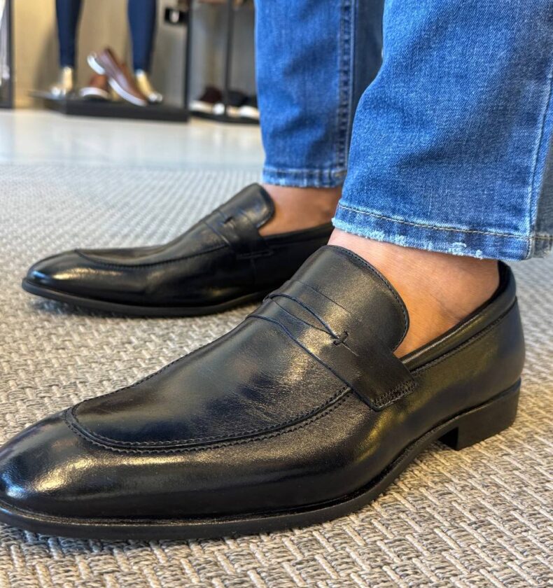 Garbin Group Store - Loafer Couro Sola Borracha Fina Garbin - Preta